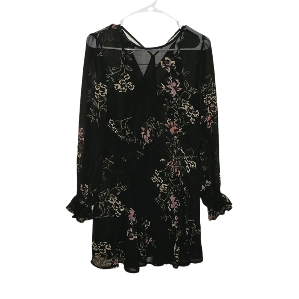 ASTR  XS black thin floral long sleeve dress  extra small